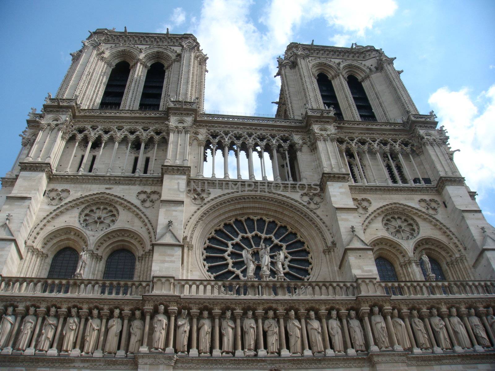 Scandinavian Lifestyle-Paris Notre Dame by Bildehagen
