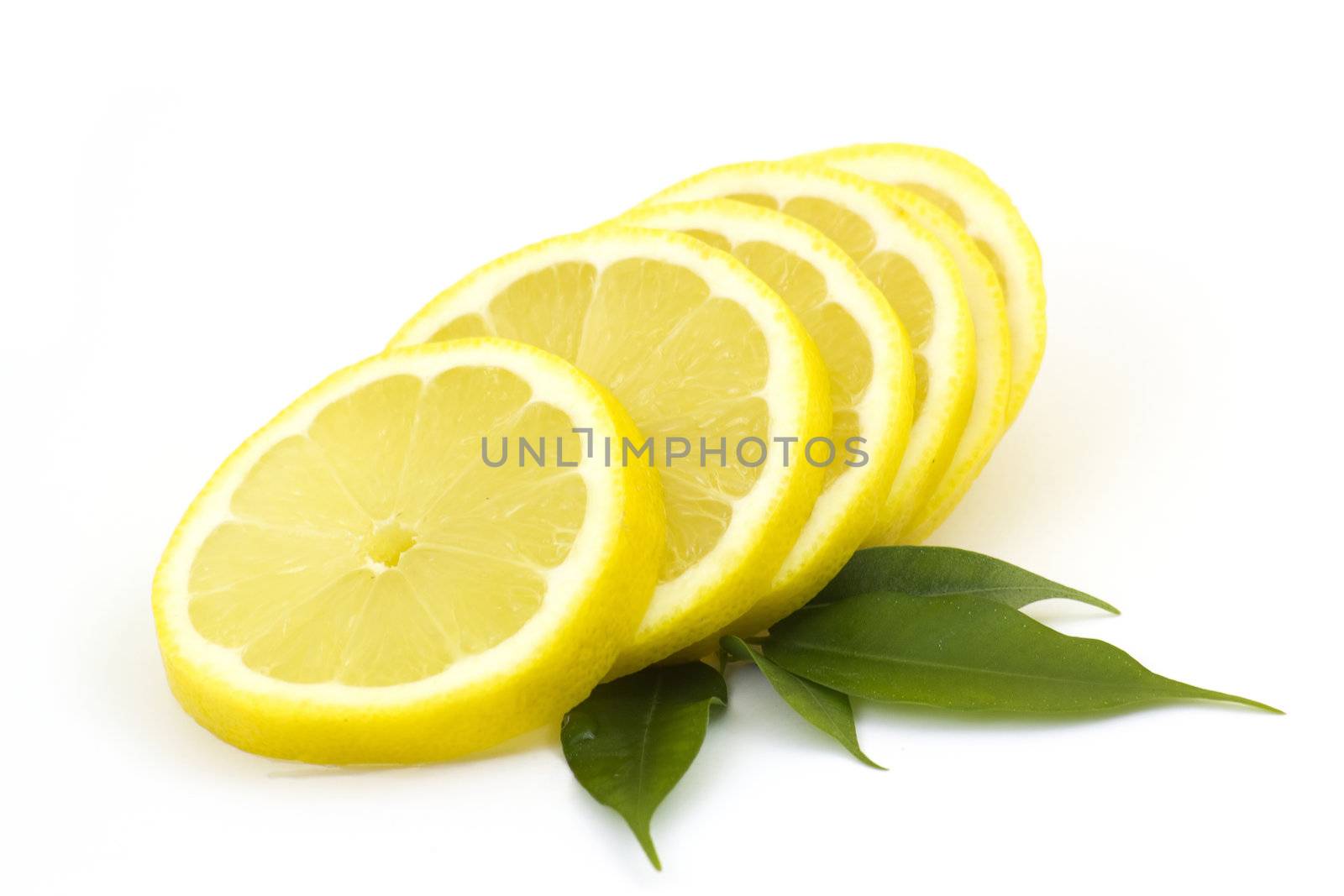 slices of lemon