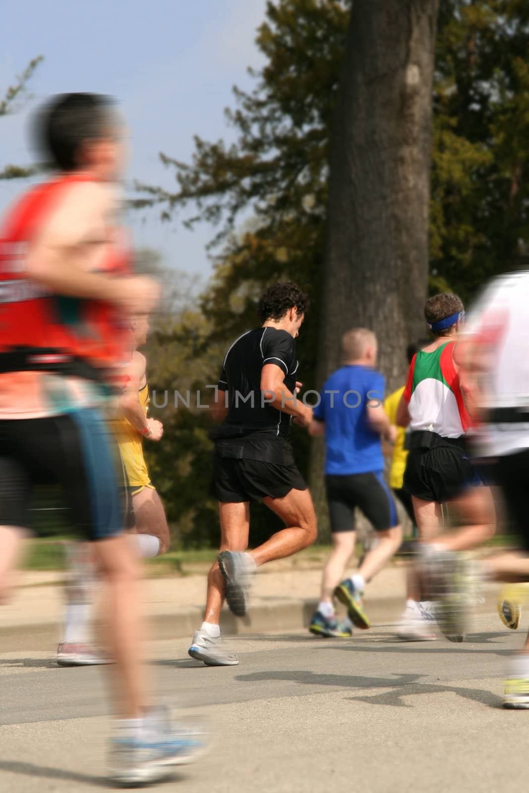 joggers racing a marathon competition