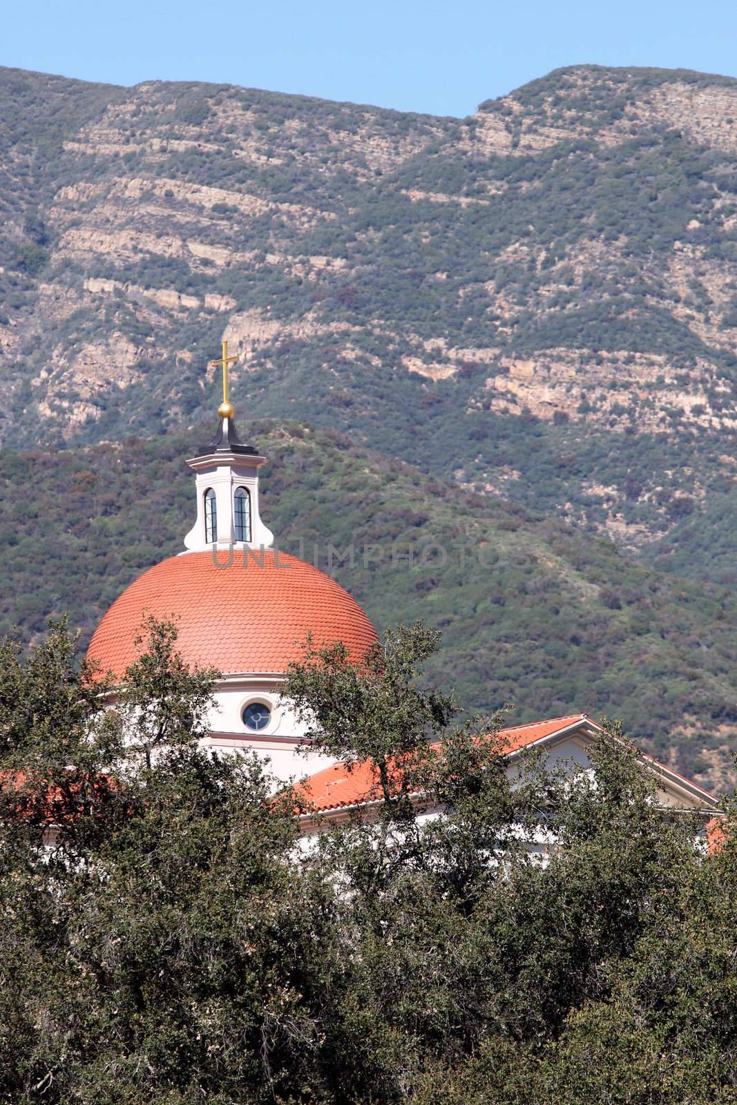 Thomas Aquinas Chapel at the collage in Ojai / Santa Paula