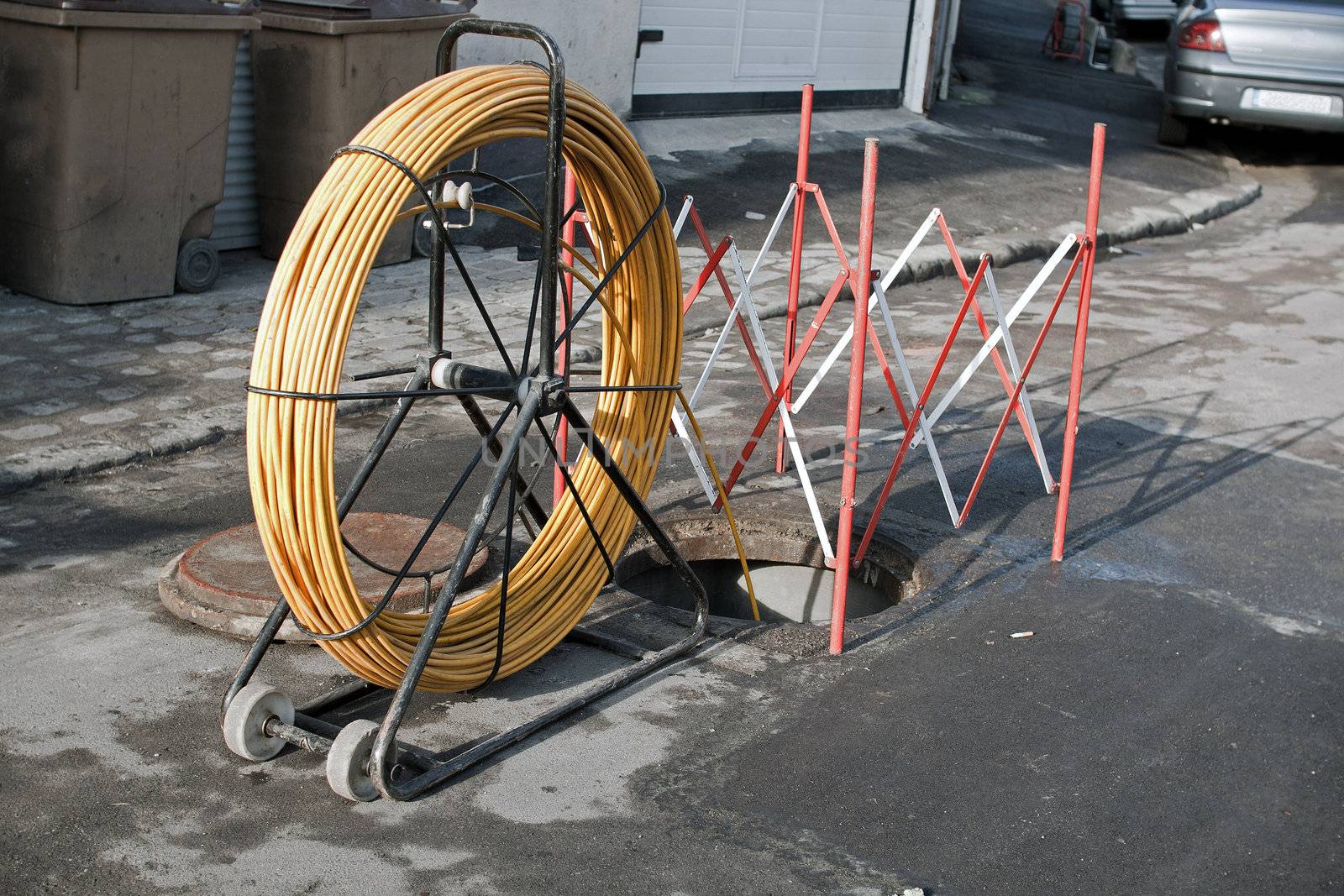 works in sewer, passage of cable, restoration