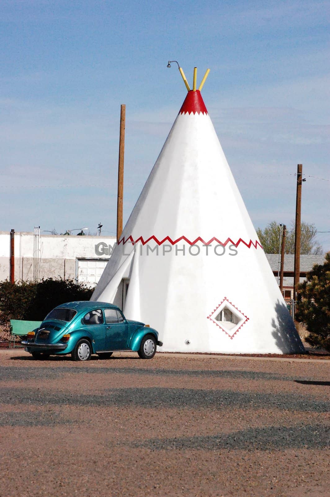 Wigwam motel and bug by RefocusPhoto