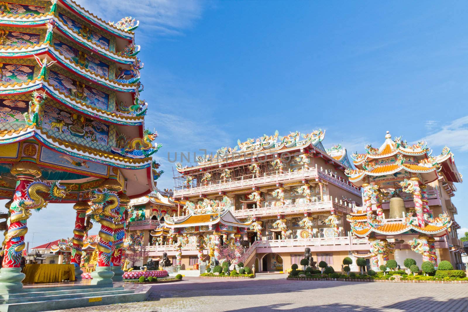 Chinese Shrine, a beautiful Chinese temple, and a dragon statue. by Na8011seeiN