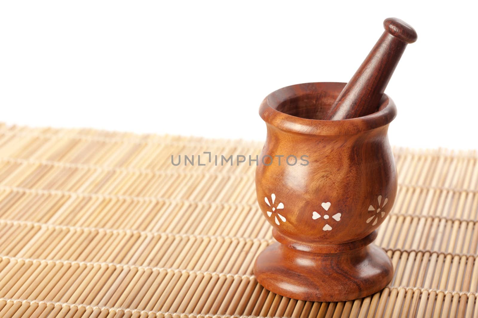 Wooden mortar with pestle by dimol