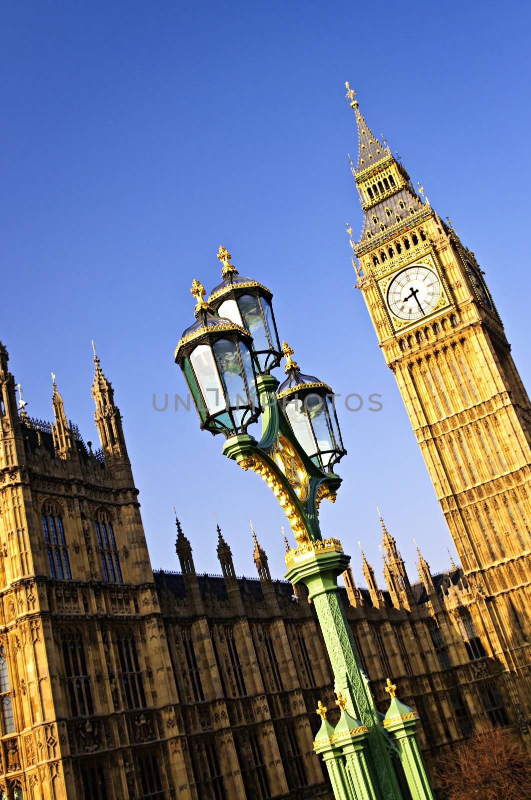 Big Ben and Houses of Parliament in London