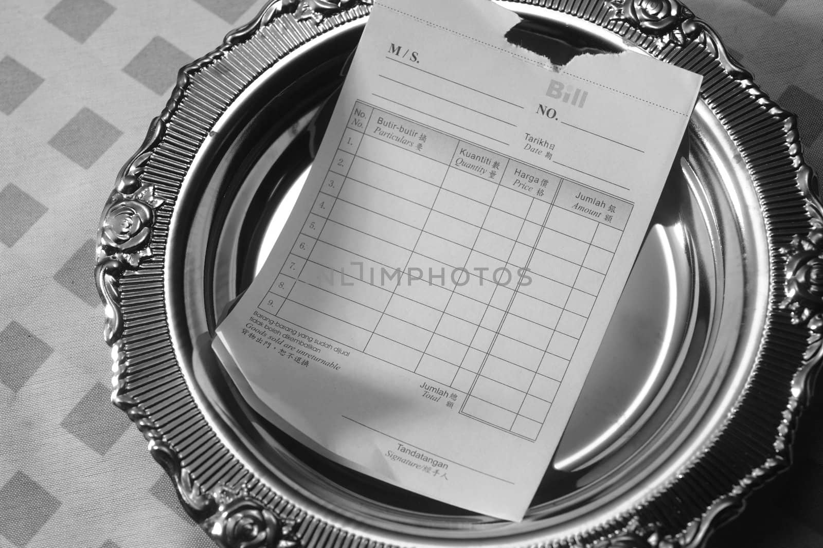 stock image of the receipt on plate