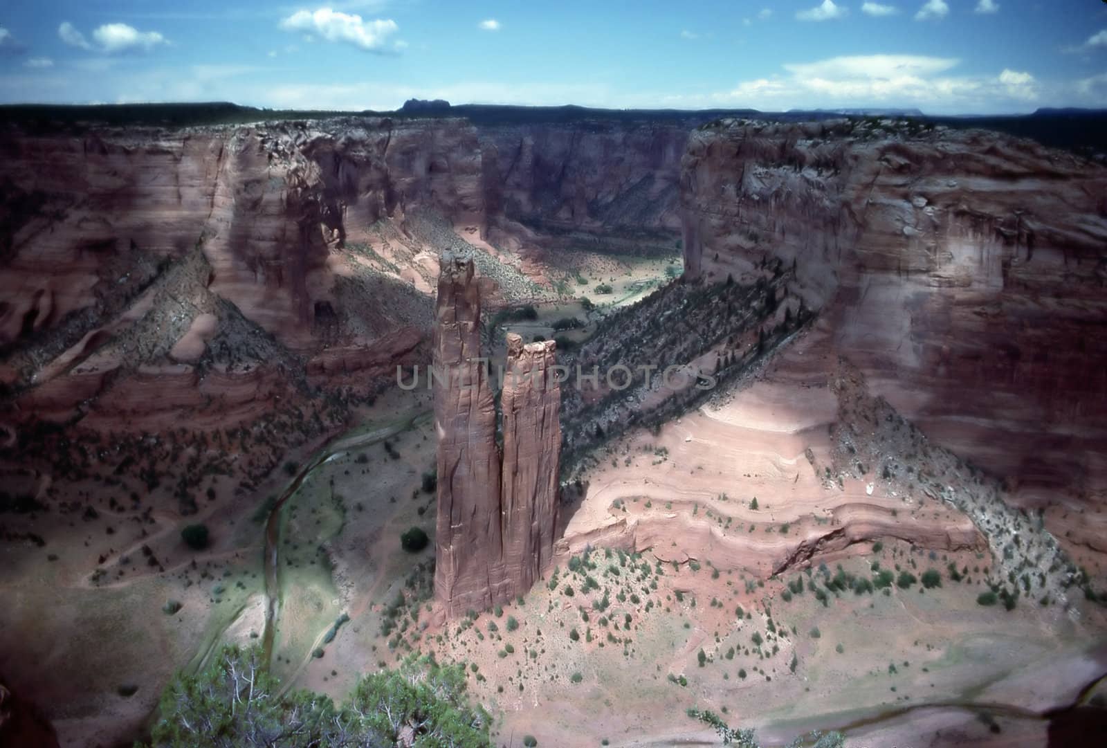 Spider Rock in Canyon de Chelly, Arizona by jol66