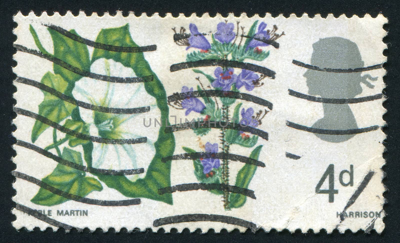 GREAT BRITAIN - CIRCA 1967: stamp printed by Great Britain, shows Bouquet of beautiful flowers, circa 1967.