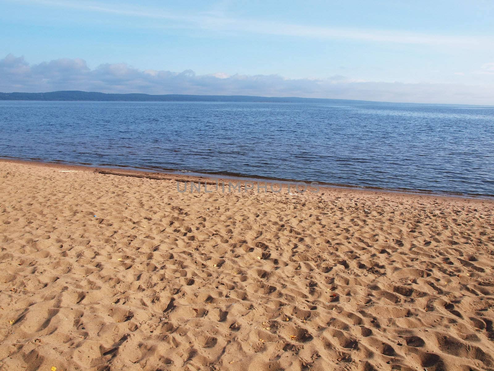 Sandy beach on Lake
