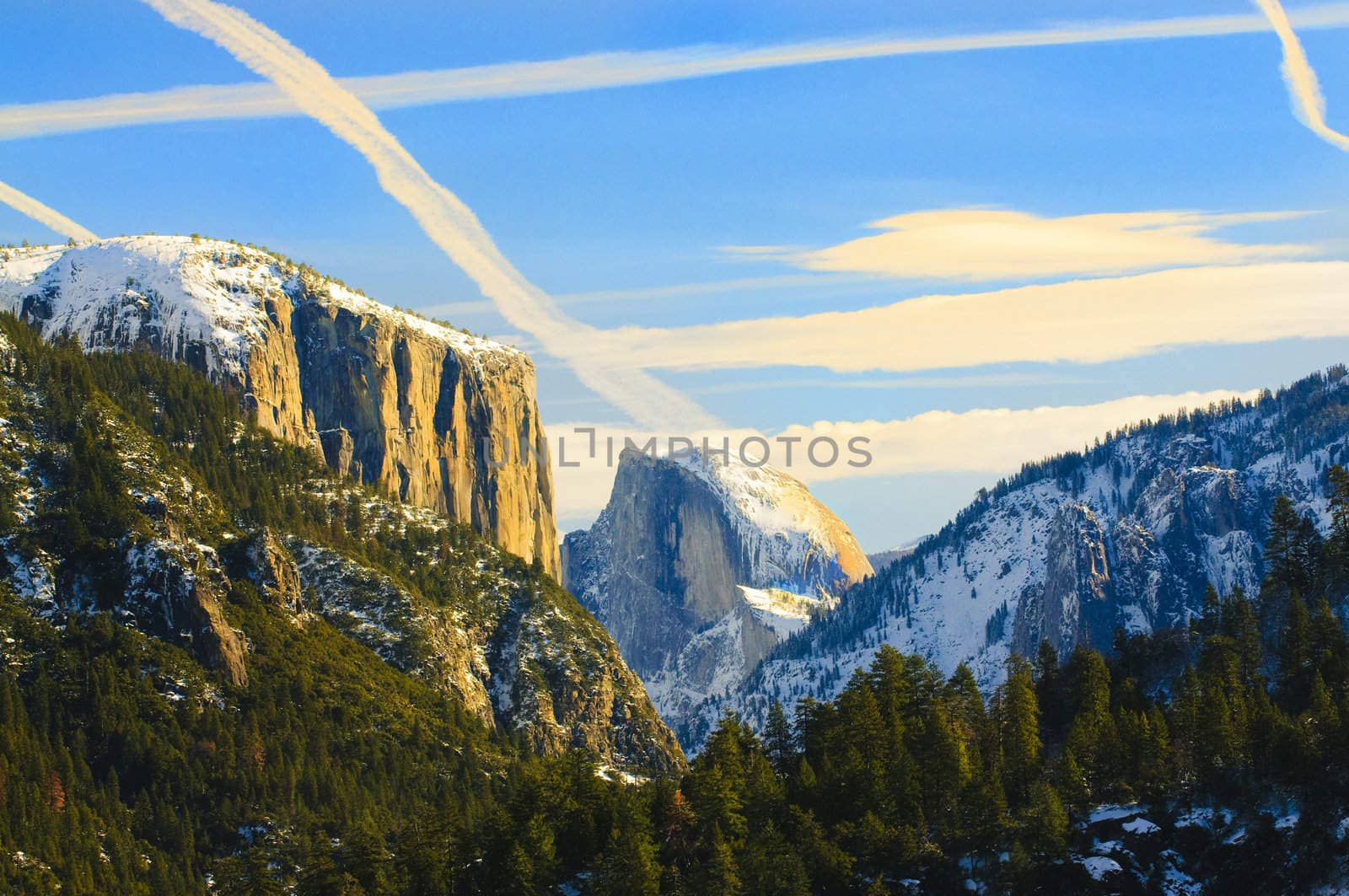 view of beautiful Yosemite valley at sunset