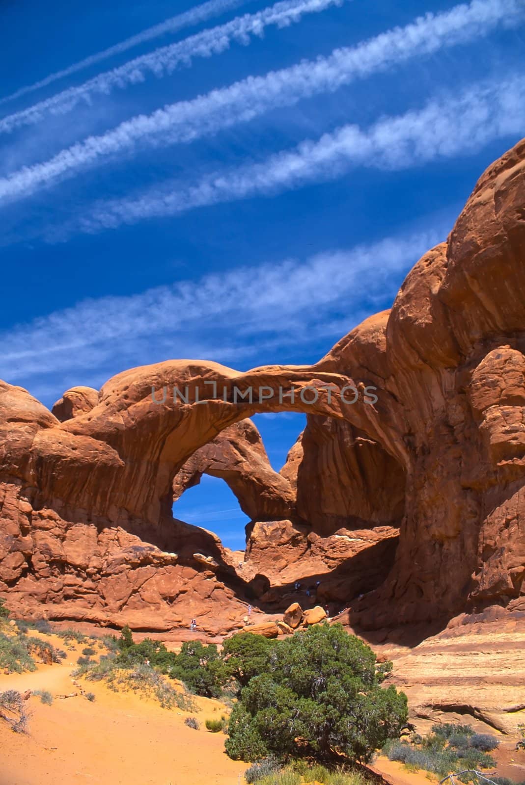 Arches National Park preserves over 2,000 natural sandstone arches, including the world-famous Delicate Arch, in addition to a variety of unique geological resources and formations.