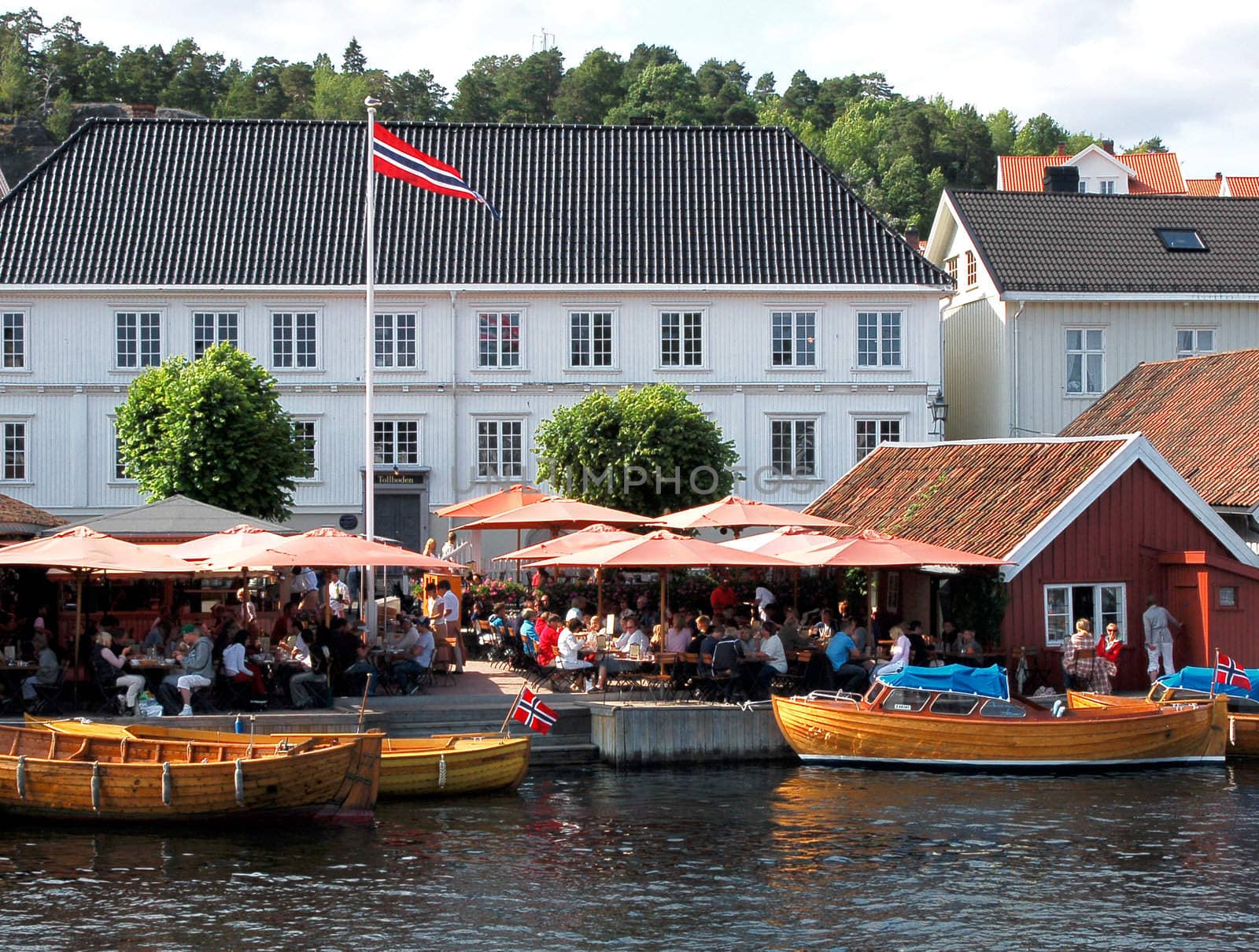 Sail in restaurant by Espevalen