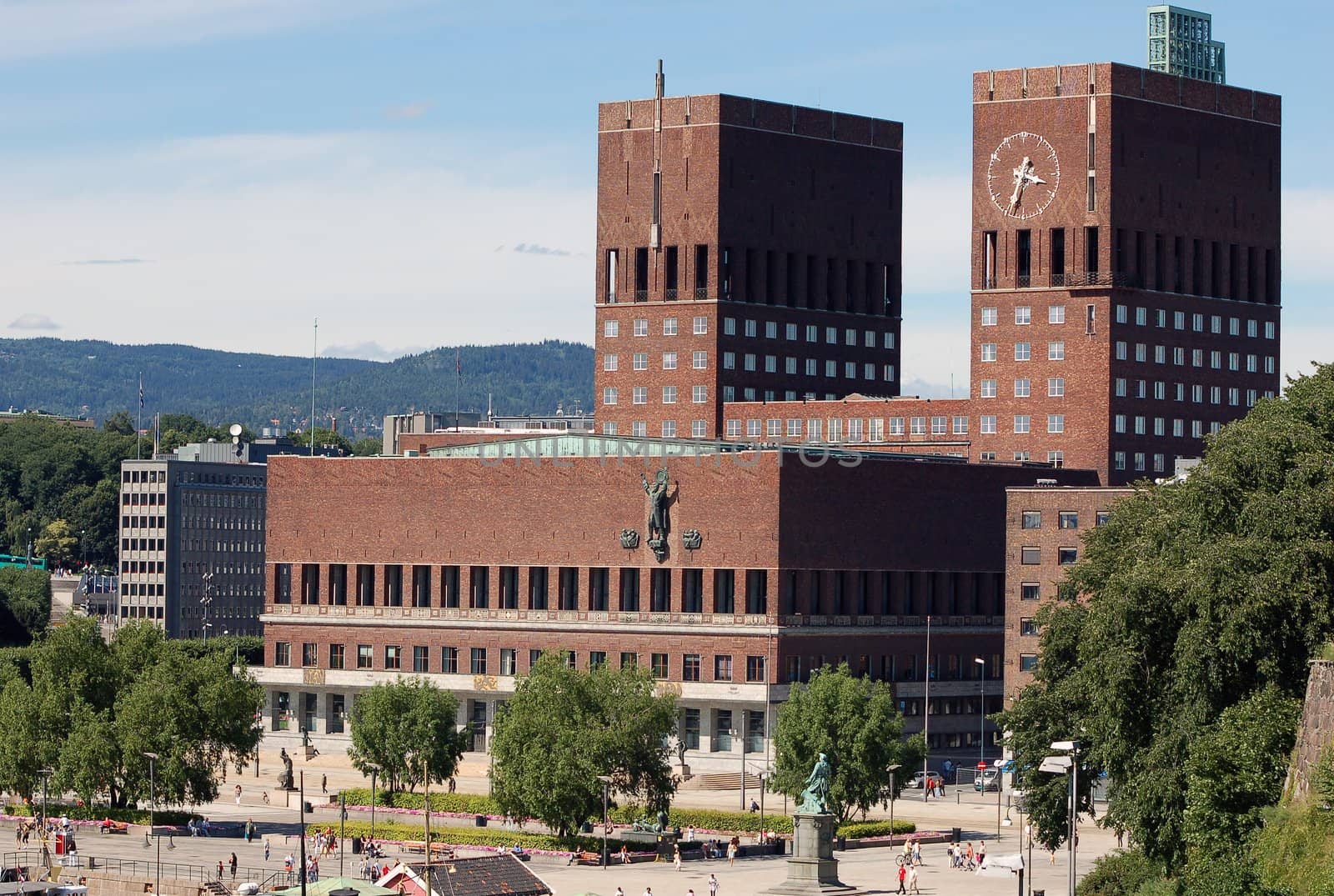 Oslo cityhall by Espevalen