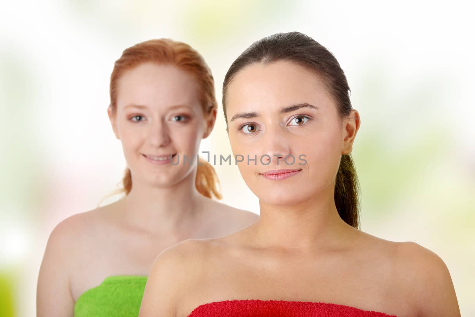 Spa - portrait of two woman by BDS