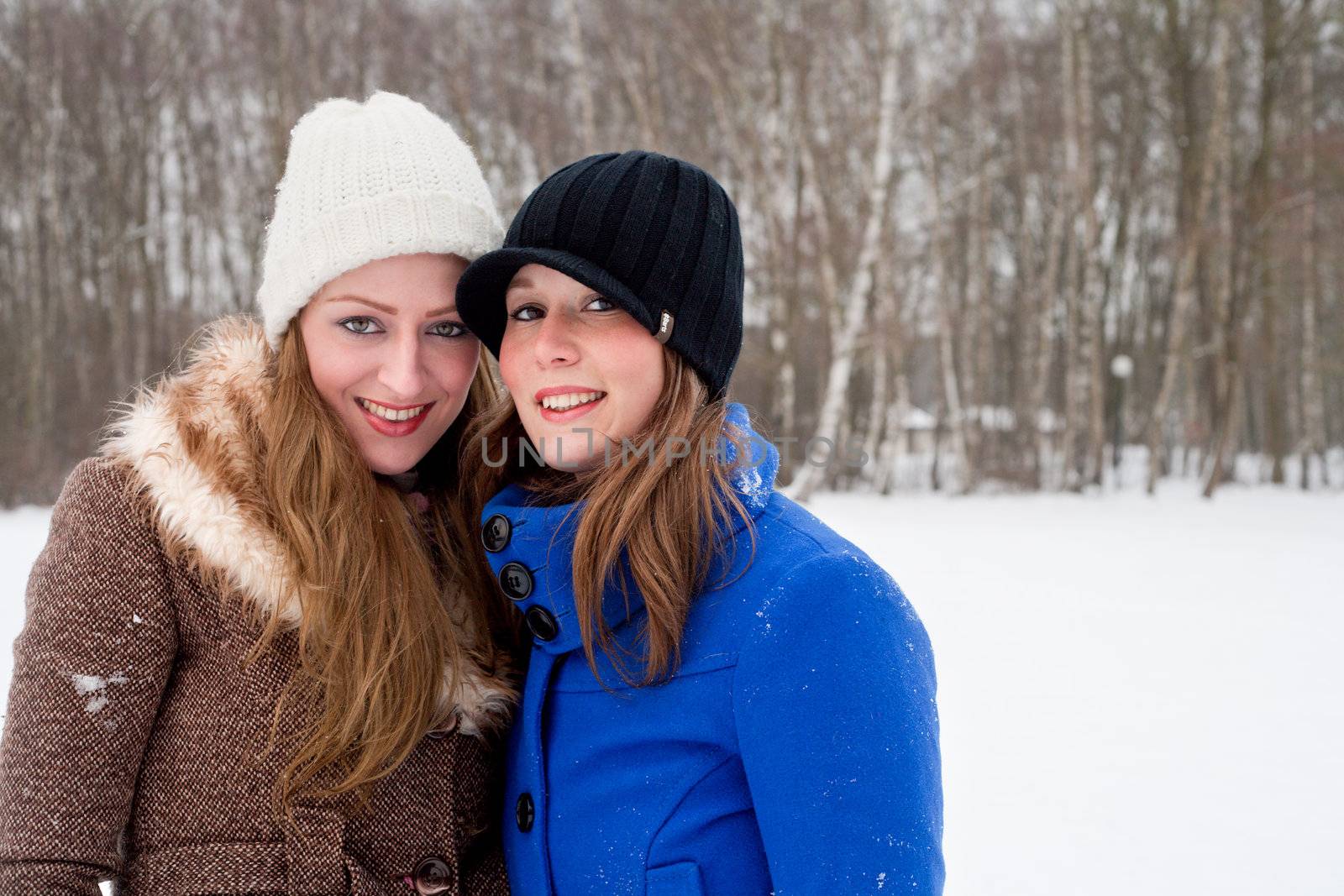 posing sisters in winter time