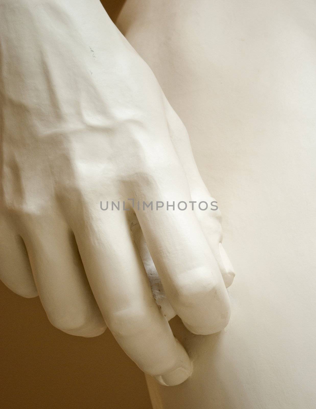 Hands statue