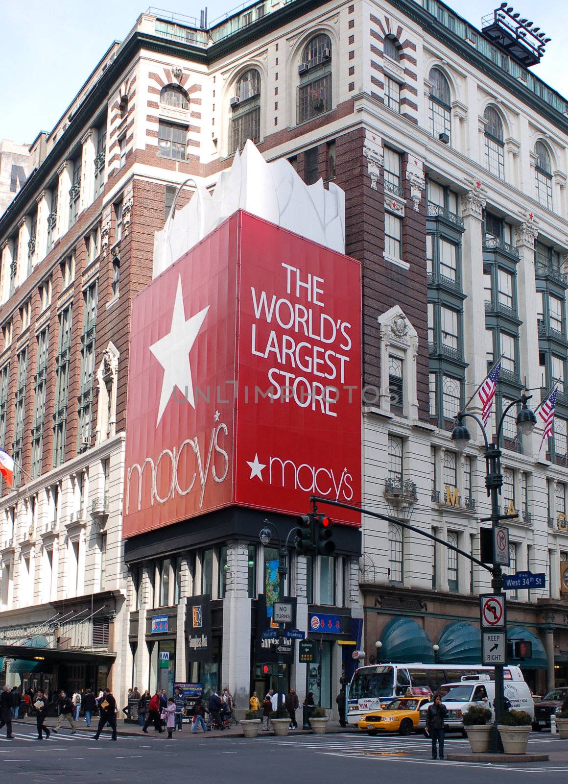 Famous shoppingmall in NYC