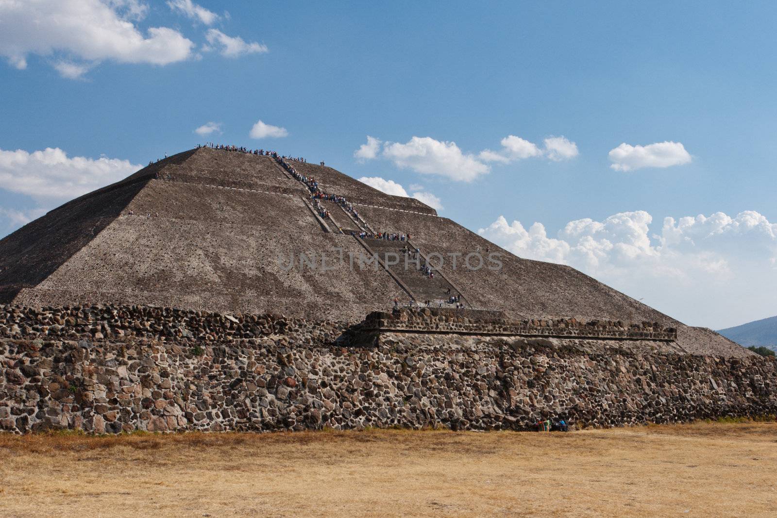Pyramid of the Sun. Teotihuacan, Mexico by dimol