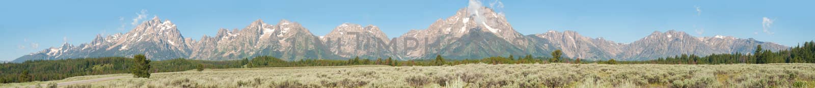 panoramic view of the Grand Tetons in Wyoming