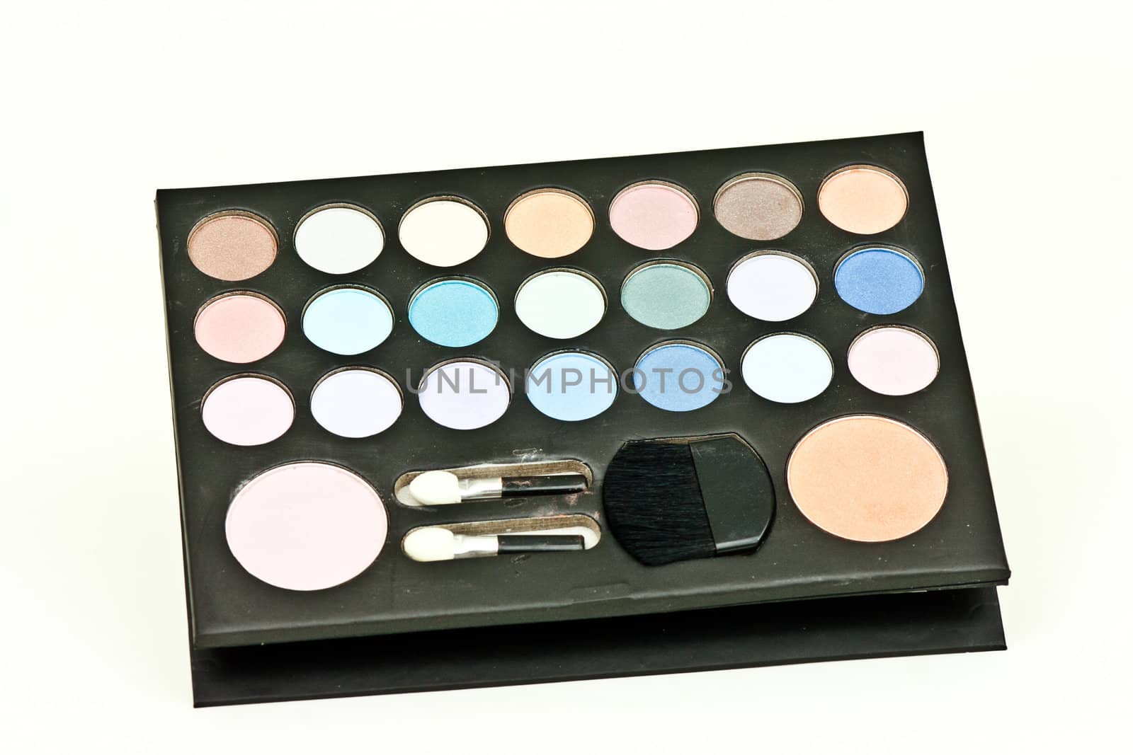 Makeup kit  by rothphotosc