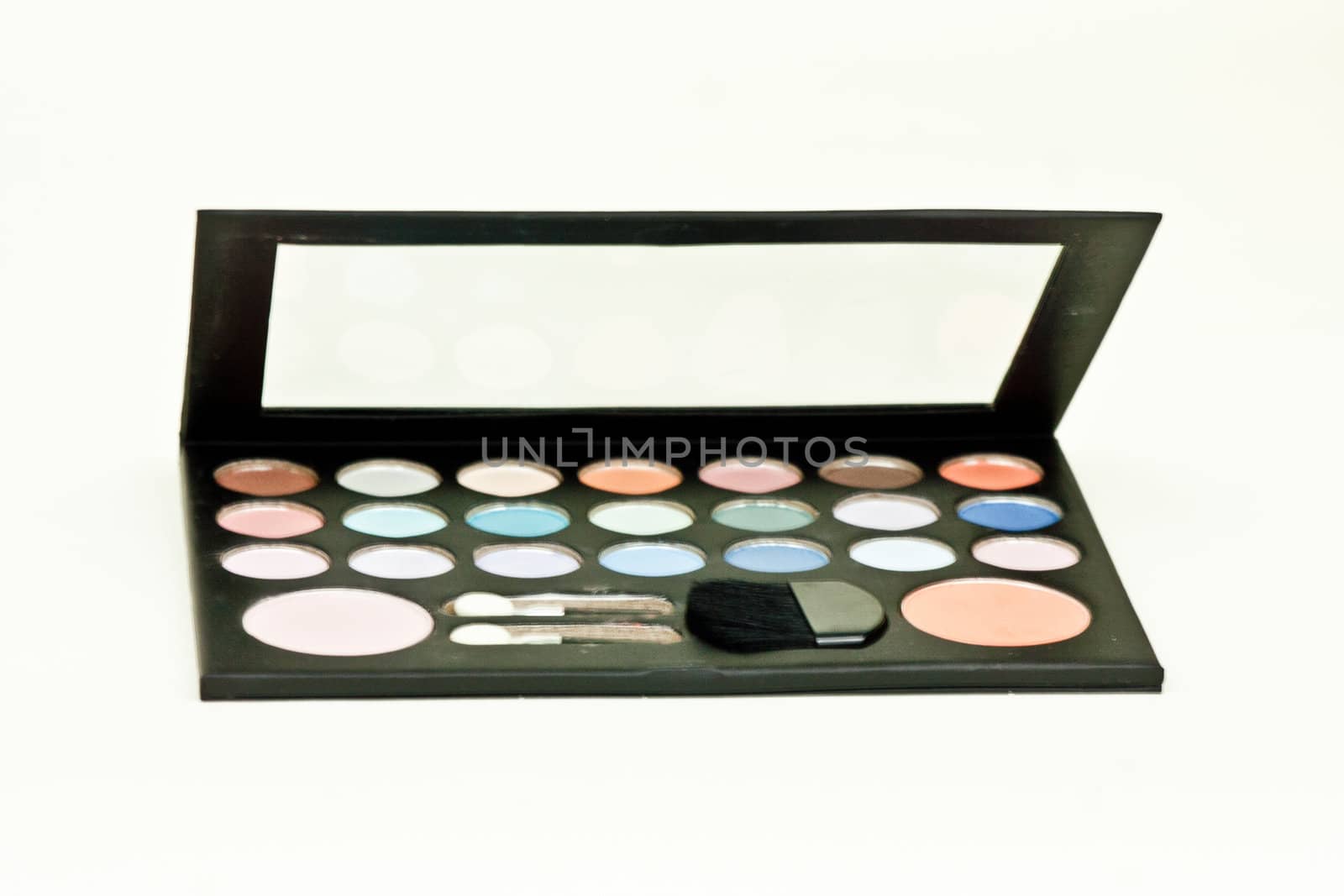 Makeup kit  by rothphotosc