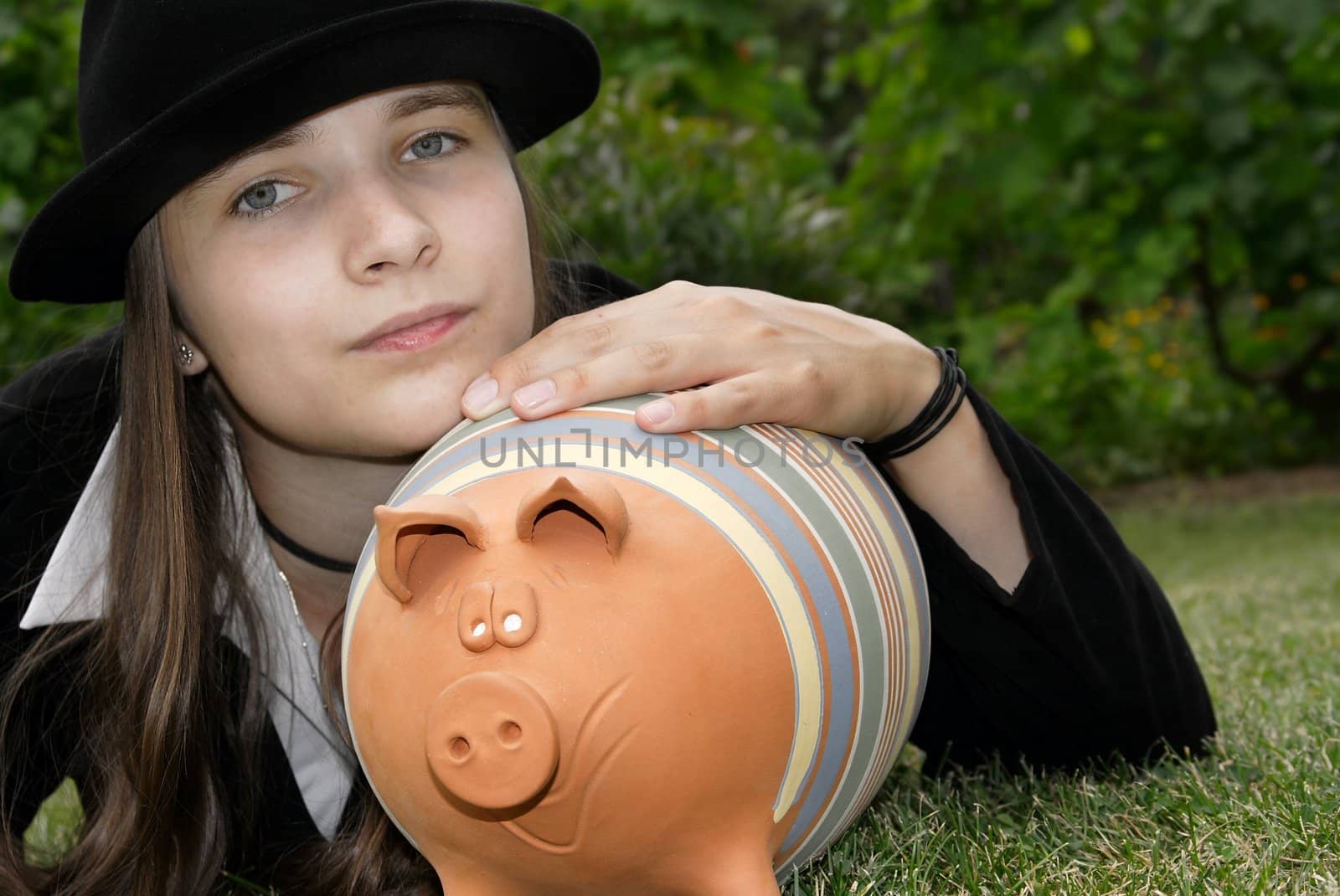 Piggy bank by Gudella