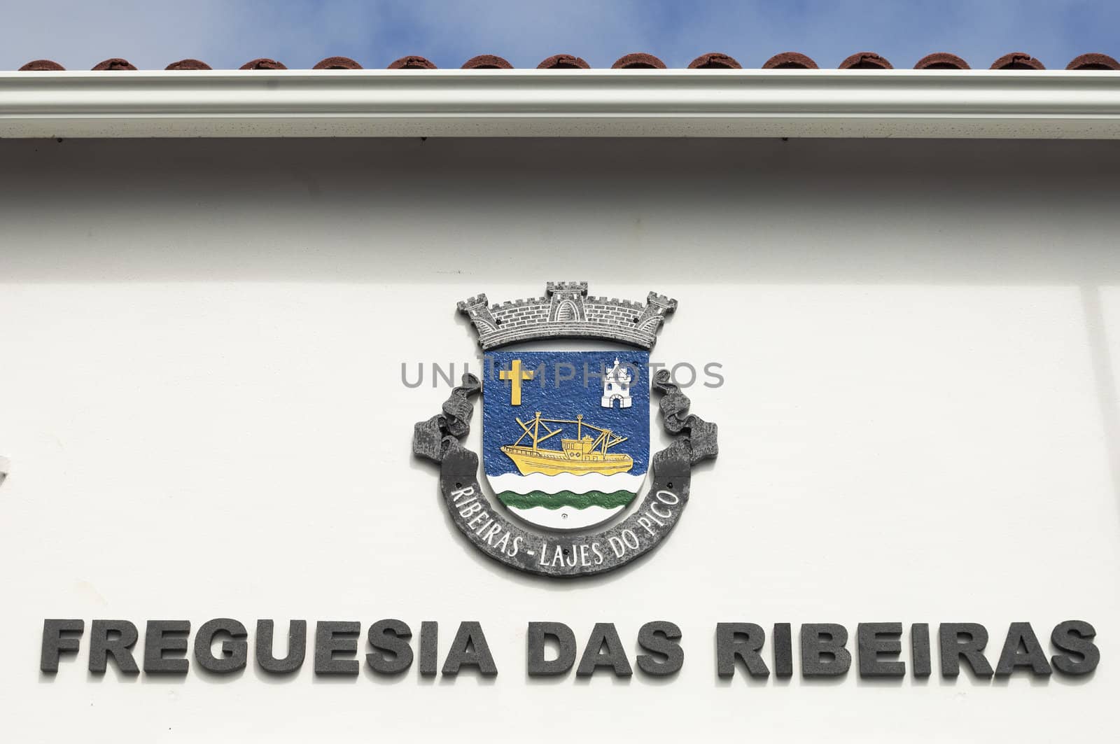 Parish council blazon of Ribeiras, Pico island, Azores