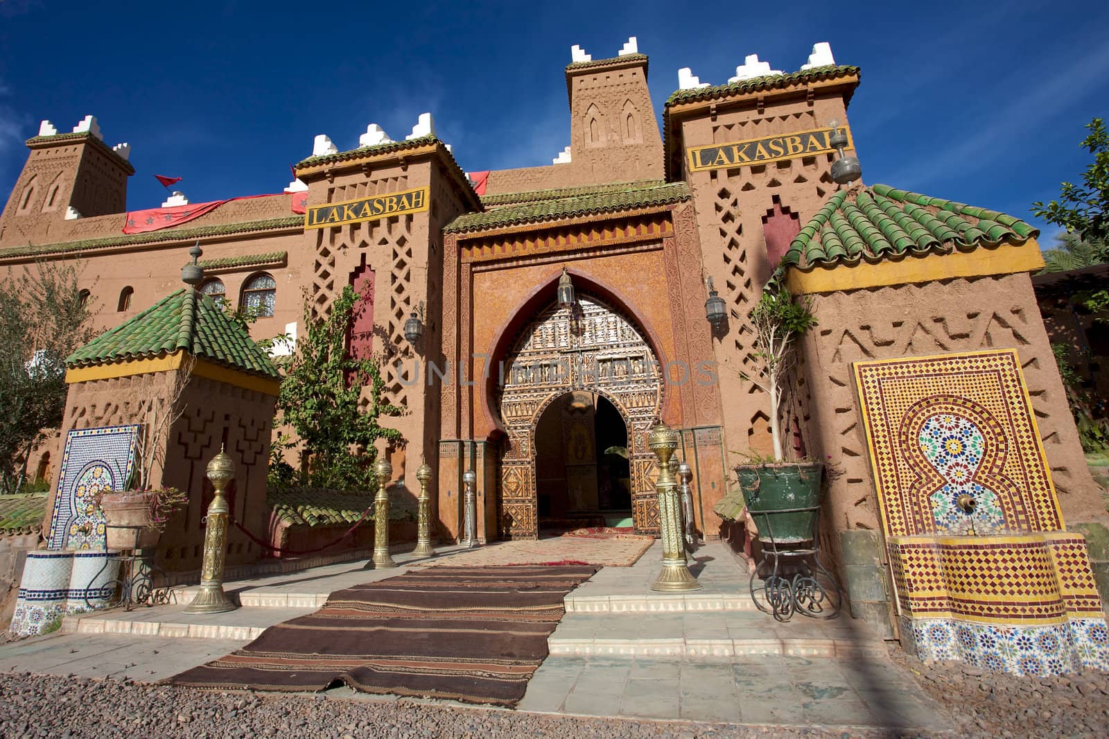 Close to Marrakesh, beautiful riad with mosaic and wood massive door