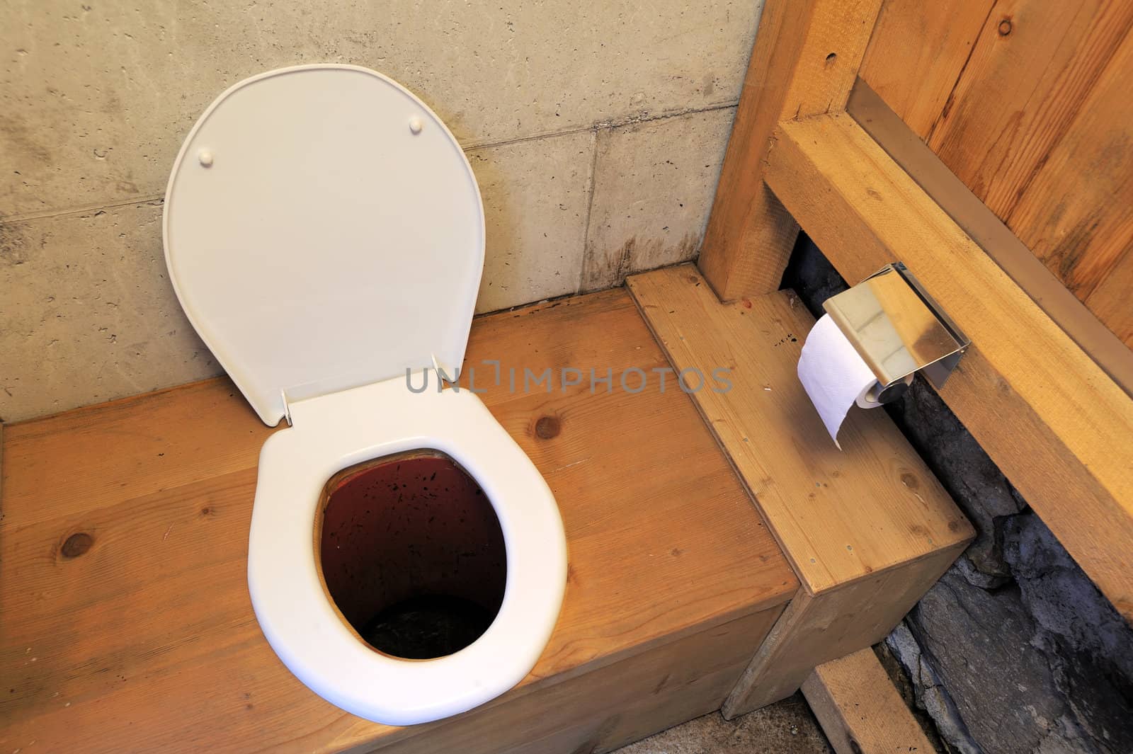 Longdrop toilet by Bateleur