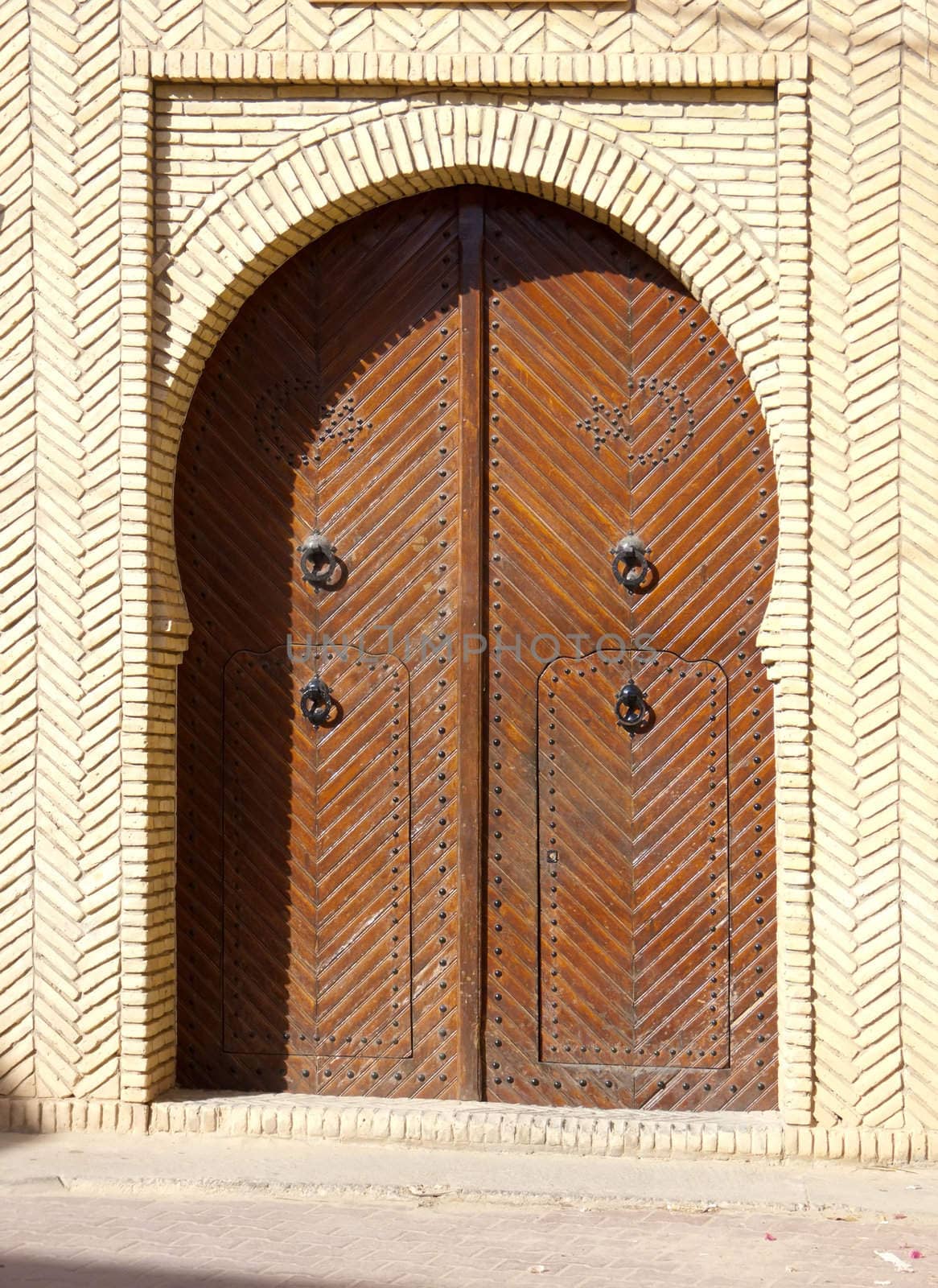 large wooden door with two leaves by njaj