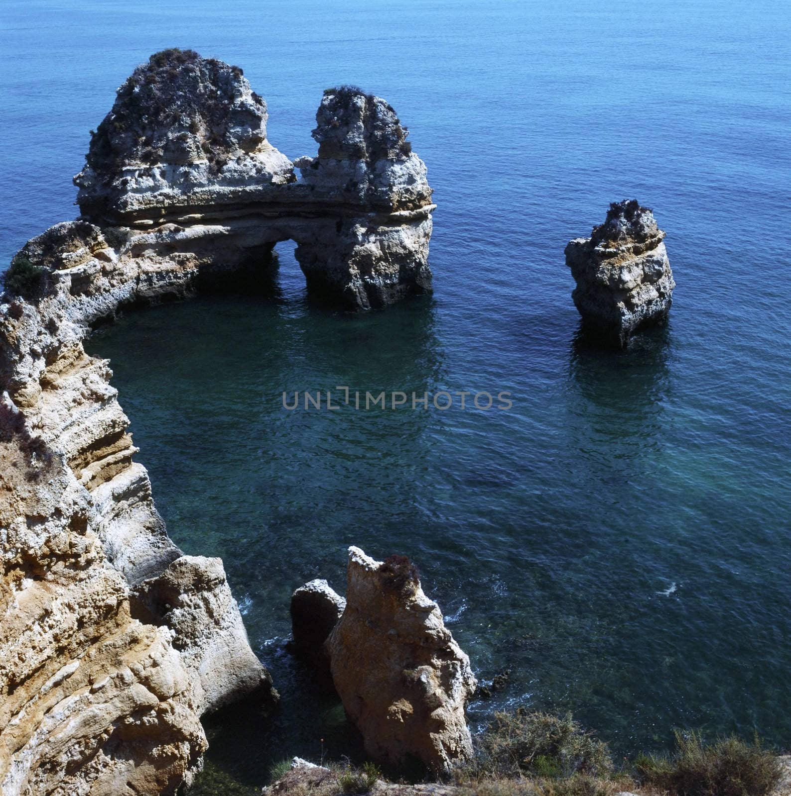 Coast of Algarve, Portugal by jol66