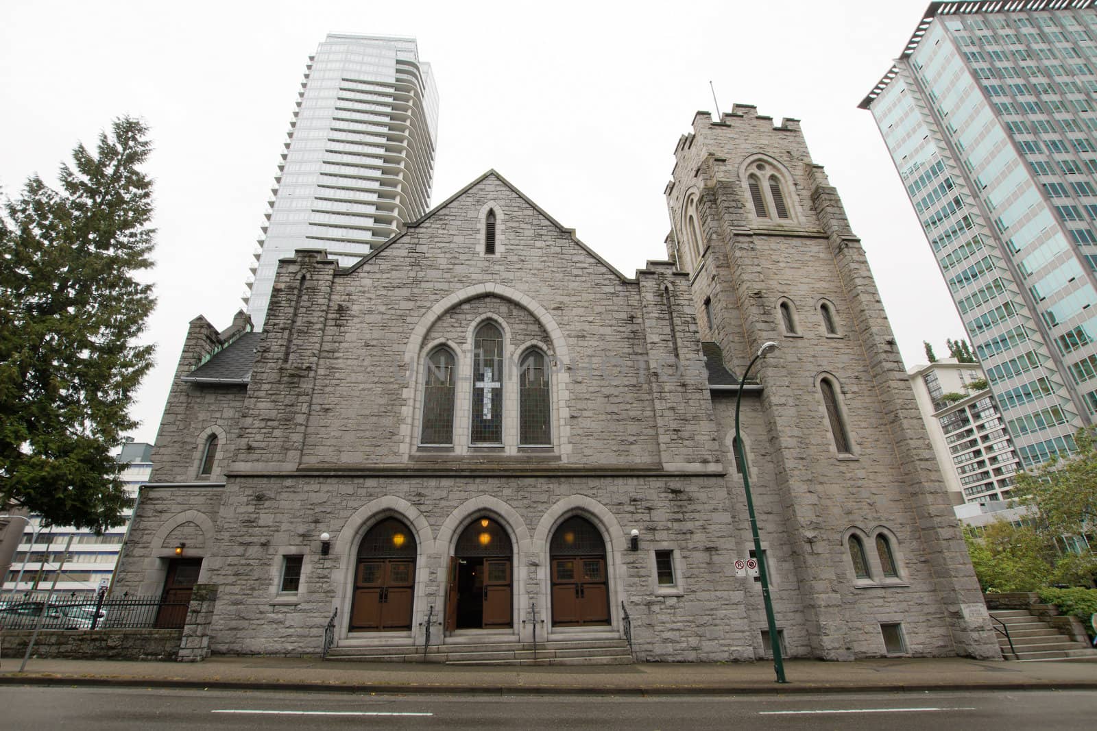 Historic St Andrews Wesley United Church by Davidgn