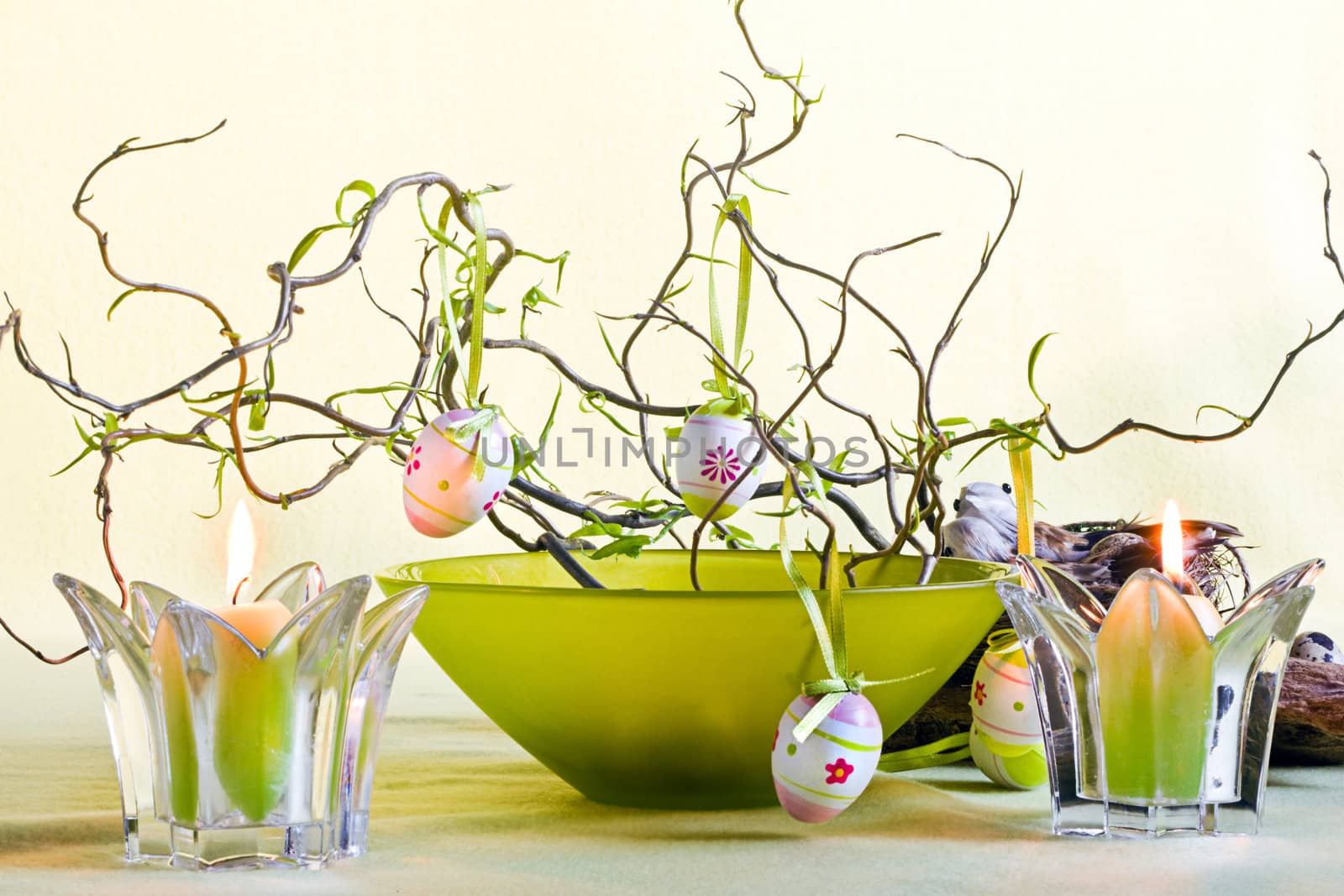 Easter decoration with green bowl and candles by Colette