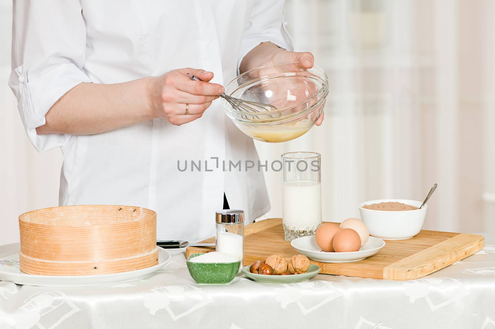 Preparation of food from eggs and other ingredients