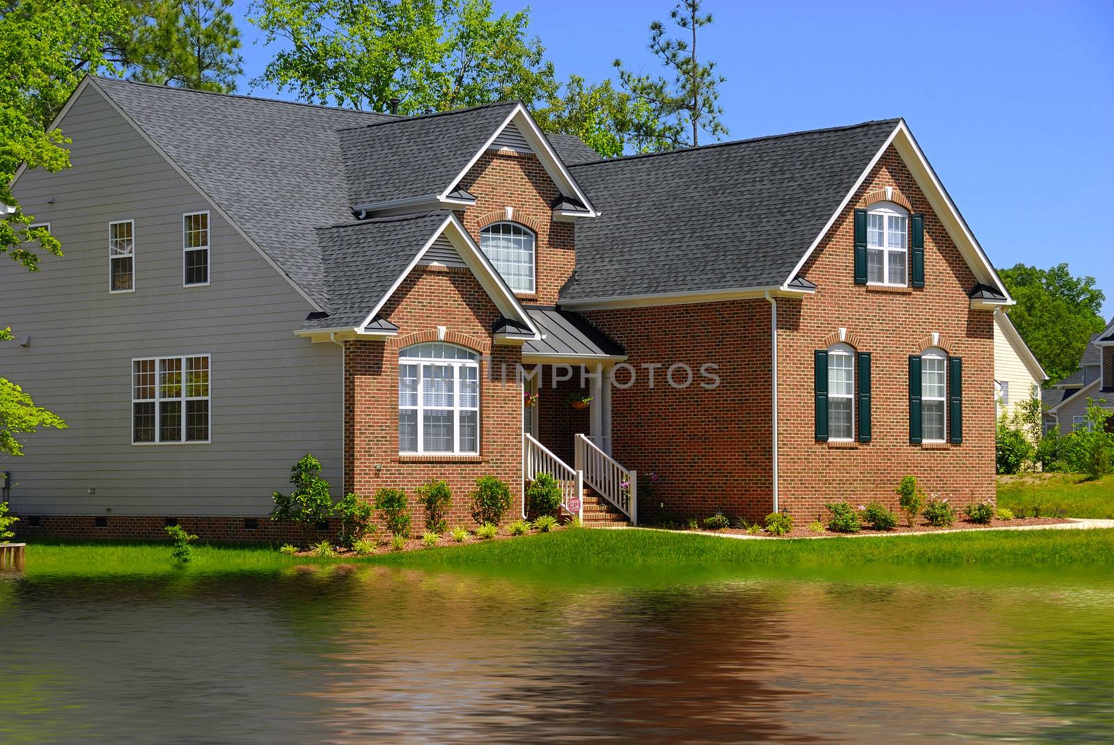 A beautiful colonial house in an americal city