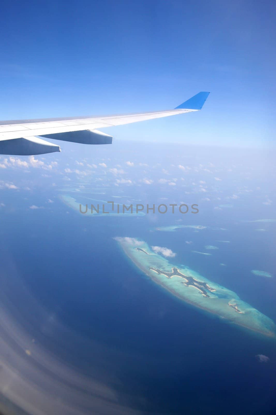 Aerial view of the Maldives by watchtheworld