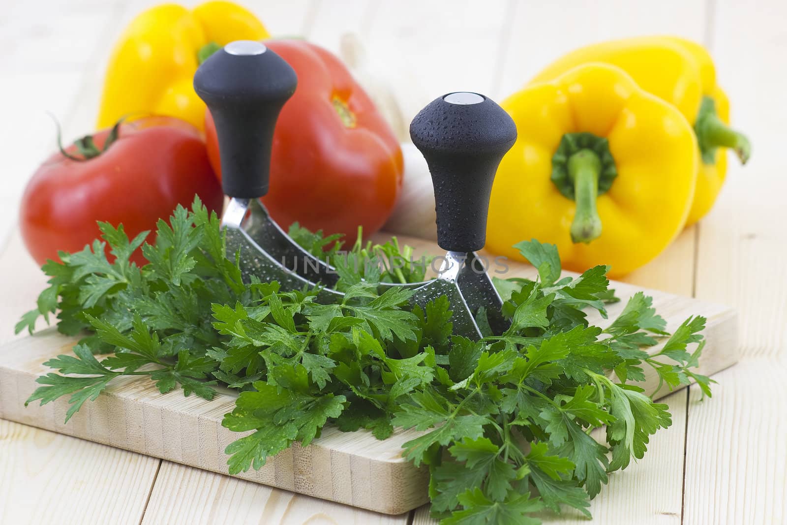Freshly chopped parsley and vegetables