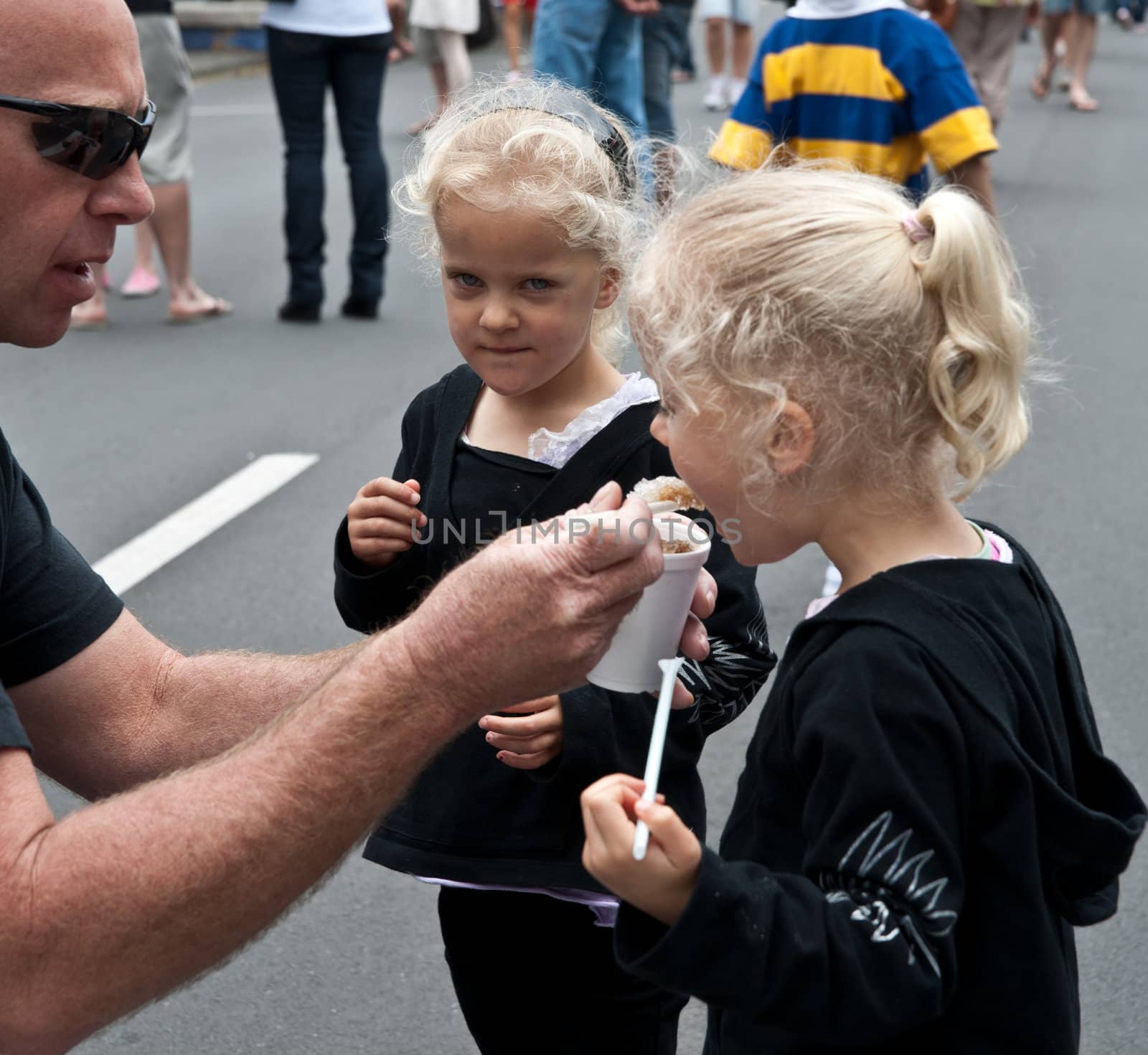 Family outing for Labour weekend busking festival at mount maunganui.