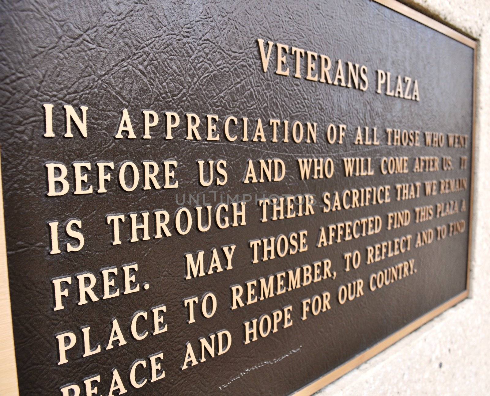 Sign Veterans Plaza Waco