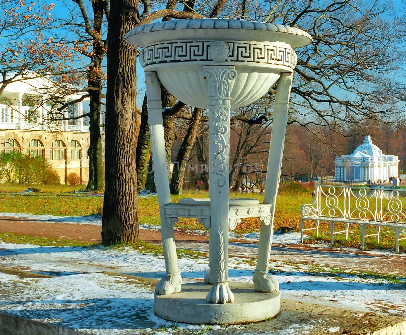 Classical tripod cap in winter park by mulden