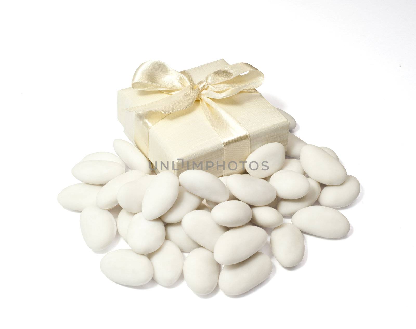 material to make favors for weddings, communions and baptisms