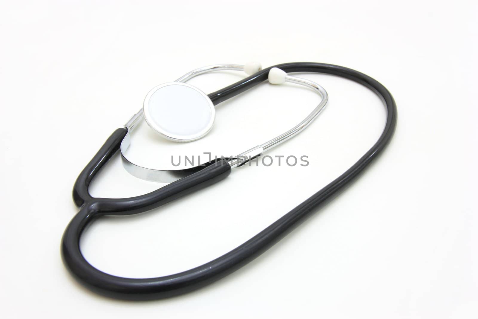 The medical stetoskop on a white background