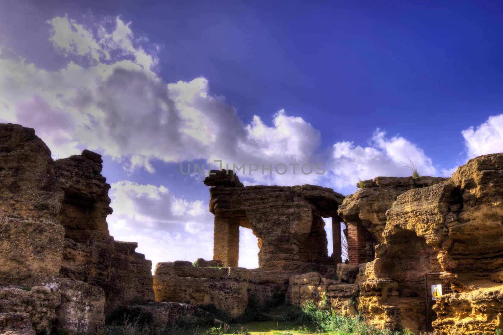 Dynamic Range image hight of the valley of the temples in Sycilia