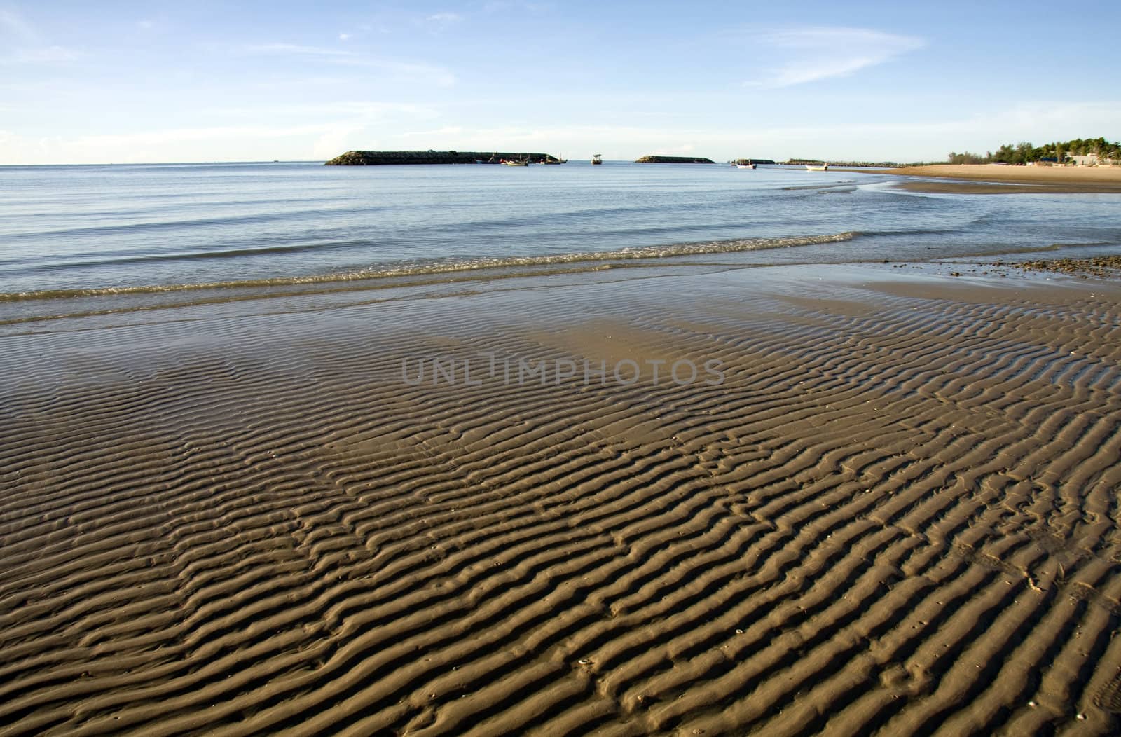 Beach at Cha Am with sand ripples