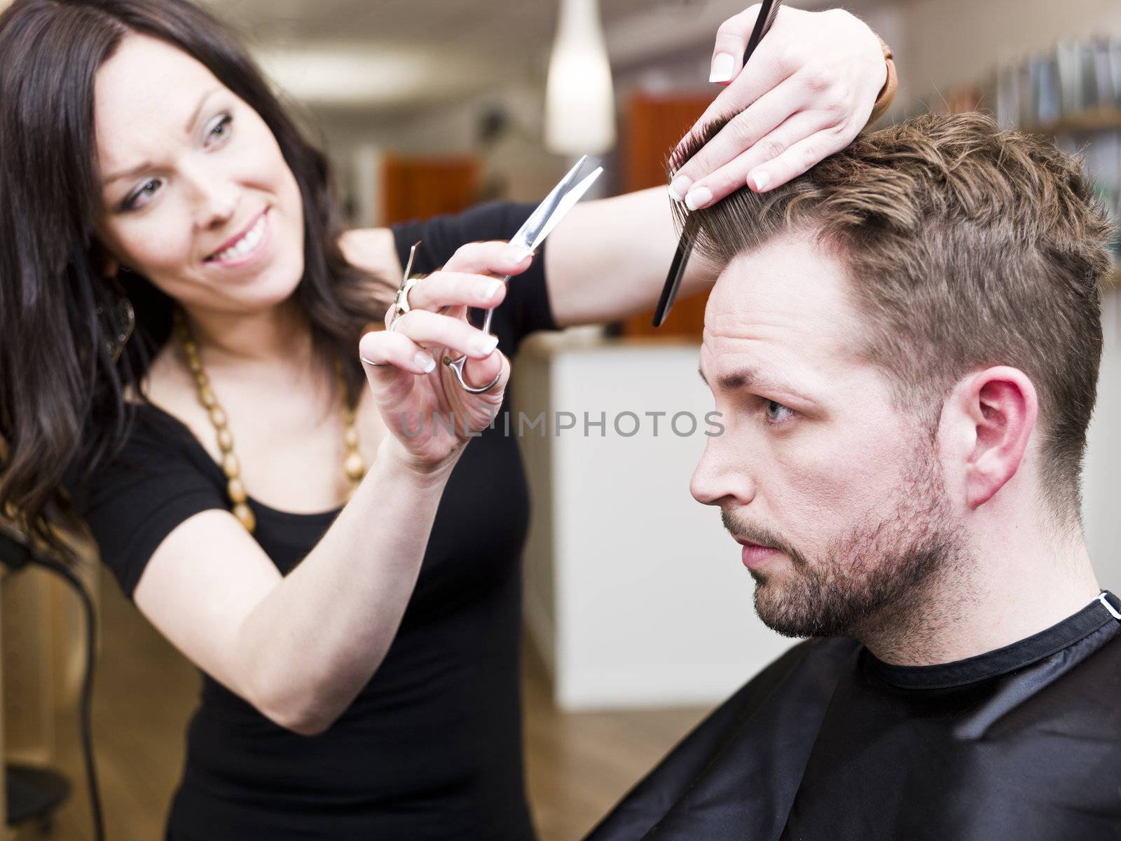 Man at the Hair salon situation