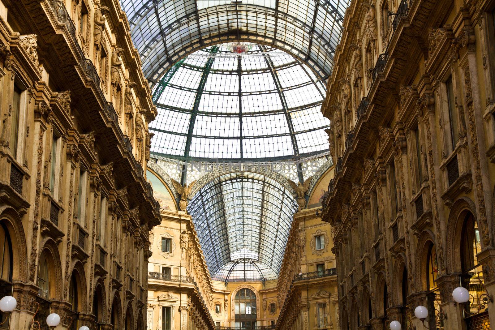 Vittorio Emanuele Gallery, Milan 