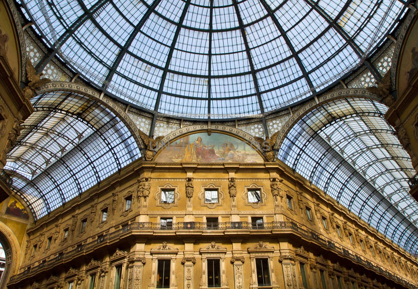 Vittorio Emanuele Gallery, Milan 