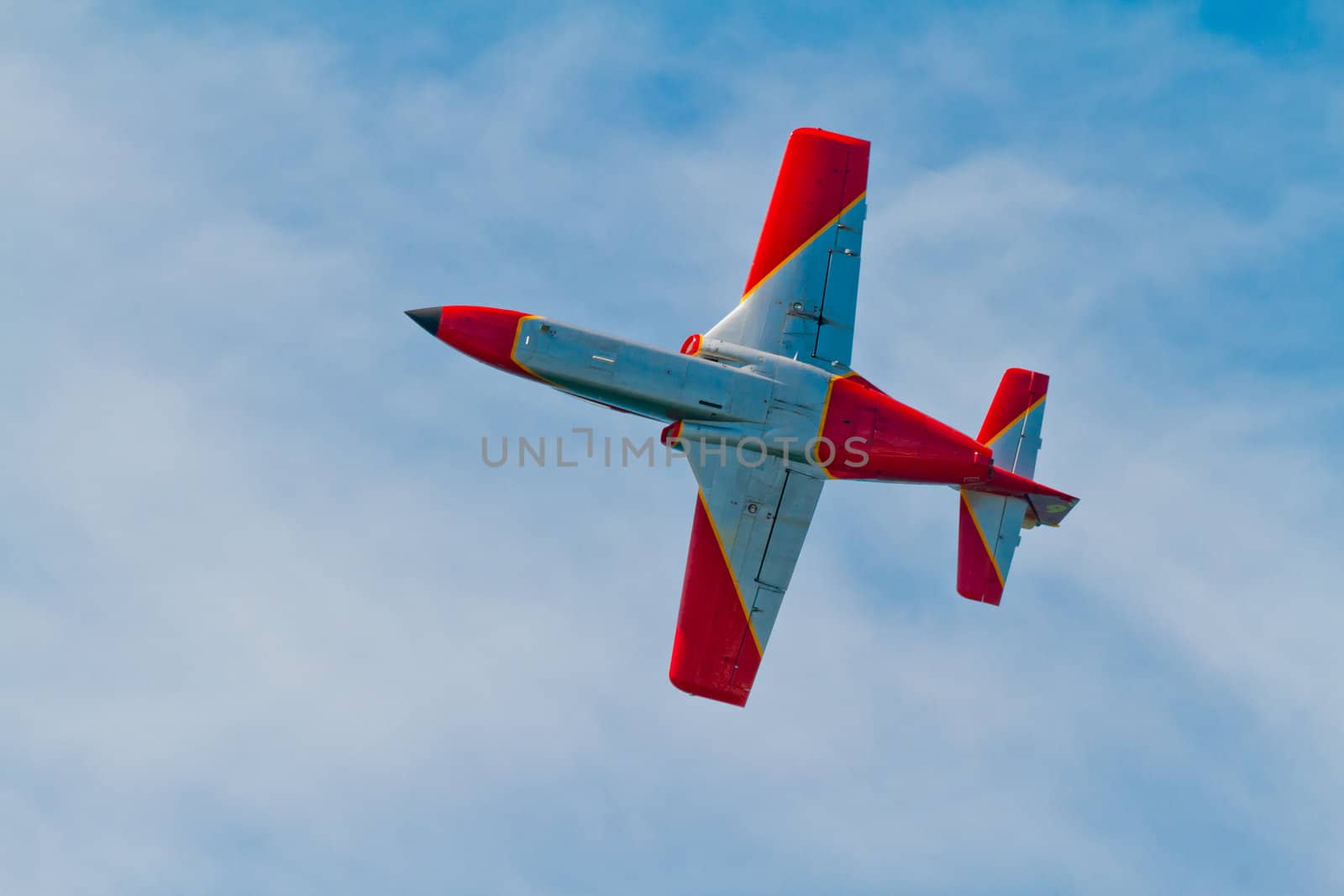 CADIZ, SPAIN-SEP 9: Aircrafts of the Patrulla Aguila taking part in a test on the 4th airshow of Cadiz on Sep 9, 2011, in Cadiz, Spain
