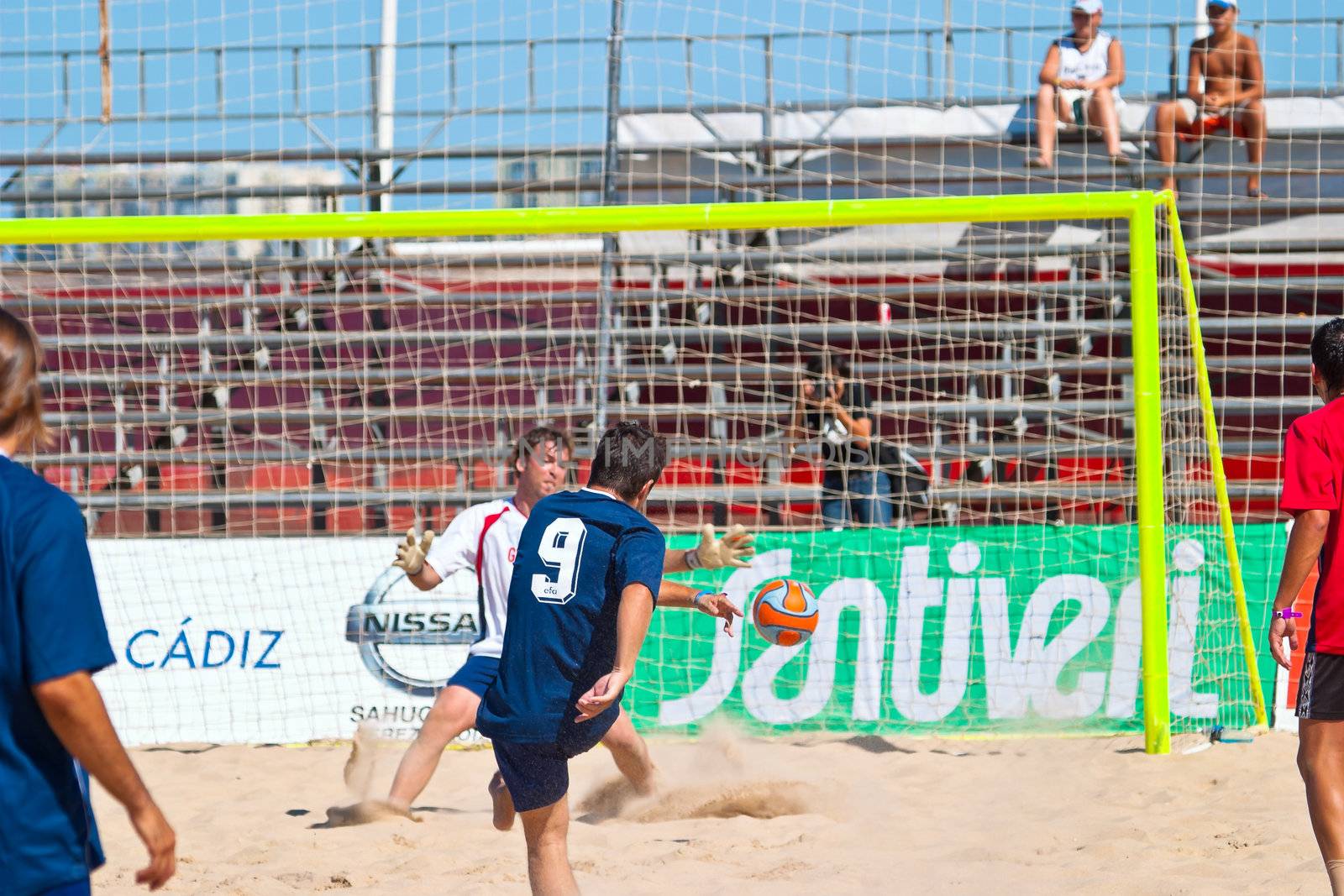 CADIZ, SPAIN -  JUL 30:  Unknown players of the team of Cadiz and Gijon playing the Spanish Championship of Beach Soccer on Jul 30, 2005 on the beach of La Victoria in Cadiz, Spain
