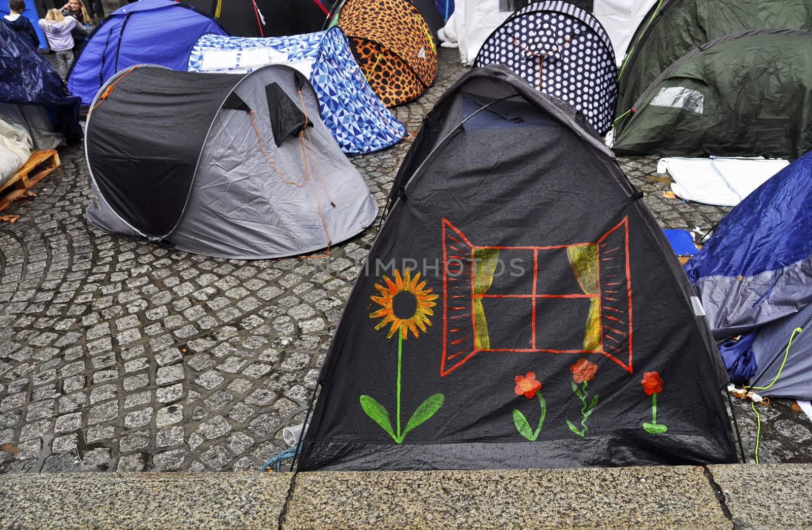 Occupy London encampment at St Paul's Cathedral on October 27, 2011 by dutourdumonde